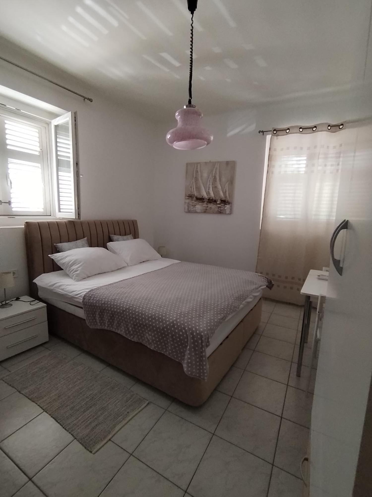 Studio Apartments Ana & Mia 비스 외부 사진